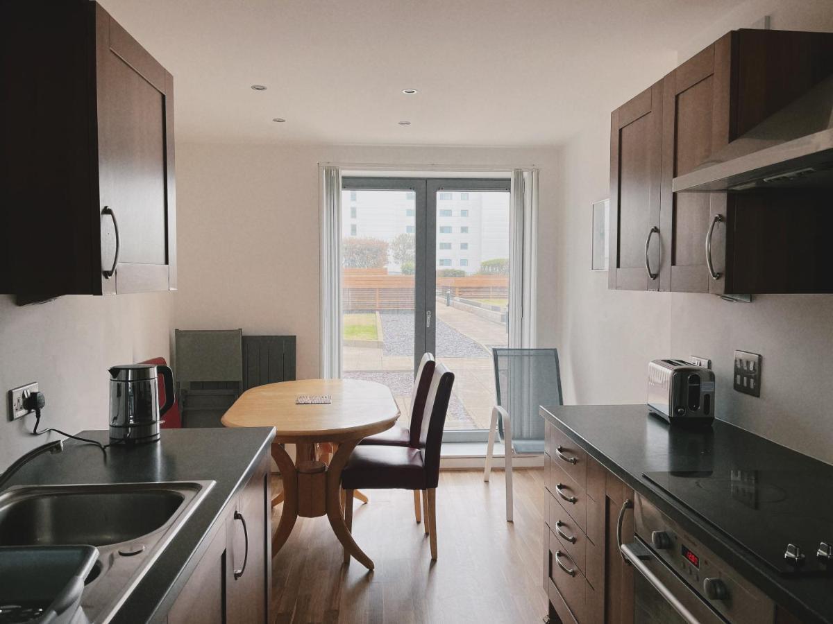 Stunning Waterfront Western Harbour Apartment Edimburgo Exterior foto